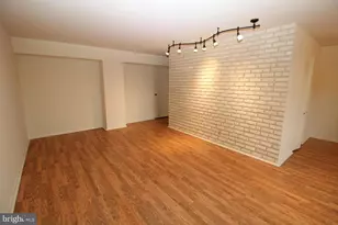9701 Fields Rd, Gaithersburg, MD 20878 - Photo 12