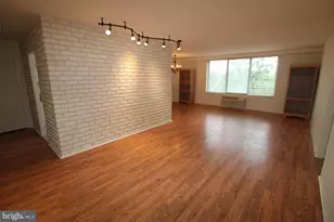 9701 Fields Rd, Gaithersburg, MD 20878 - Photo 10