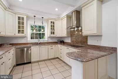 6613 Bradley Boulevard, Bethesda, MD 20817 - Photo 26