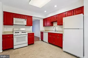 6024 Loganwood, North Bethesda, MD 20852 - Photo 30