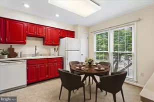 6024 Loganwood, North Bethesda, MD 20852 - Photo 28