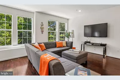 123 Fairbanks Drive, Gaithersburg, MD 20877 - Photo 2