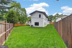 6311 Carnegie Dr, Bethesda, MD 20817 - Photo 12