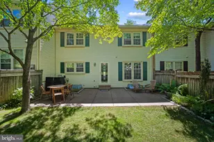 9405 Chatteroy Pl, Gaithersburg, MD 20886 - Photo 12