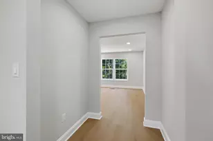 19701 Greenside Terrace, Gaithersburg, MD 20886 - Photo 6