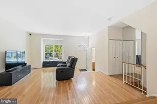 13305 Waterside Cir, Germantown, MD 20874 - Photo 4