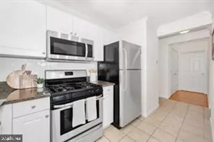7 Booth St, Gaithersburg, MD 20878 - Photo 8