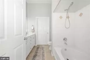 7 Booth St, Gaithersburg, MD 20878 - Photo 16