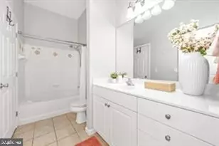 7 Booth St, Gaithersburg, MD 20878 - Photo 36