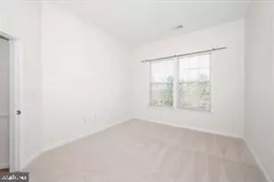 7 Booth St, Gaithersburg, MD 20878 - Photo 14