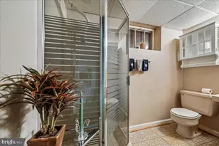 6 Old Stage Ct, Rockville, MD 20852 - Photo 52