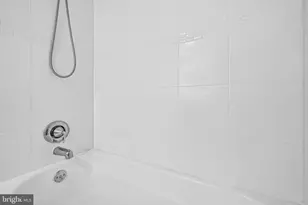 7501 Democracy Blvd, Bethesda, MD 20817 - Photo 14