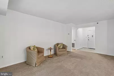 15100 Interlachen Drive #4-702, Silver Spring, MD 20906 - Photo 12