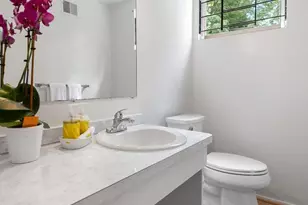 1222 Noyes Dr, Silver Spring, MD 20910 - Photo 10