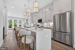 5963 Josiah Henson Pkwy, North Bethesda, MD 20852 - Photo 2