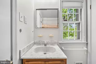 5605 Alta Vista Rd, Bethesda, MD 20817 - Photo 16