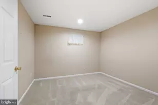 12213 Galesville Dr, Gaithersburg, MD 20878 - Photo 28