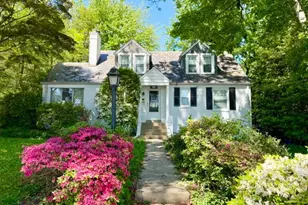 811 Forest Glen Rd, Silver Spring, MD 20901 - Photo 2