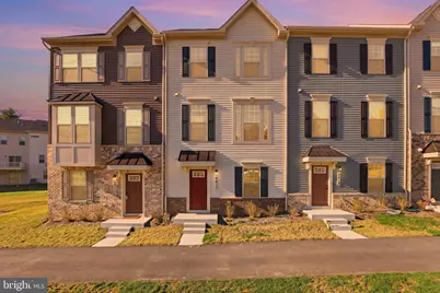 9417 Tall Oaks Court, Montgomery Village, MD 20886 - Photo 2