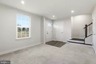 9417 Tall Oaks Ct, Montgomery Village, MD 20886 - Photo 4