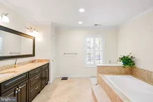 24604 Cutsail Dr, Damascus, MD 20872 - Photo 10
