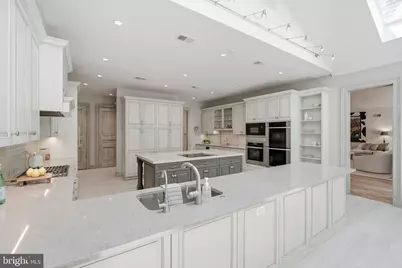 8917 Harvest Square Court, Potomac, MD 20854 - Photo 10