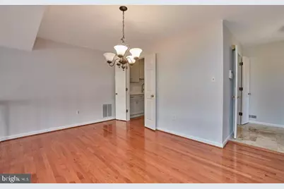 4836 Cloister Drive, Rockville, MD 20852 - Photo 8