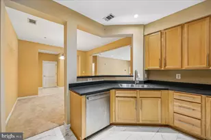 311 High Gables Dr, Gaithersburg, MD 20878 - Photo 12