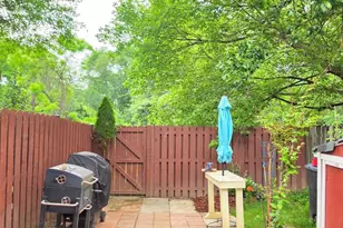 9105 Chesley Knoll Ct, Gaithersburg, MD 20879 - Photo 42