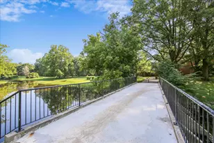 10401 Grosvenor Pl, Rockville, MD 20852 - Photo 28