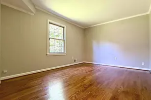 9106 Jones Mill Rd, Chevy Chase, MD 20815 - Photo 10