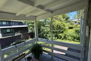 9706 Corkran Ln, Bethesda, MD 20817 - Photo 10