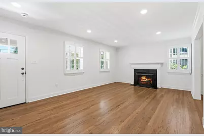 5605 Wood Way, Bethesda, MD 20816 - Photo 4