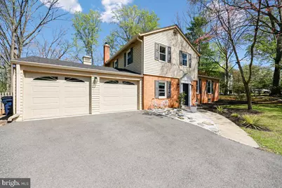 11117 Whisperwood Lane, North Bethesda, MD 20852 - Photo 2