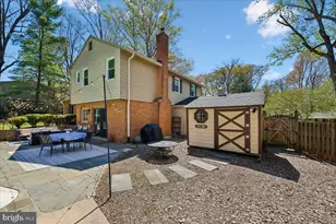 11117 Whisperwood Ln, North Bethesda, MD 20852 - Photo 32