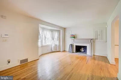 5905 Wilson Lane, Bethesda, MD 20817 - Photo 6