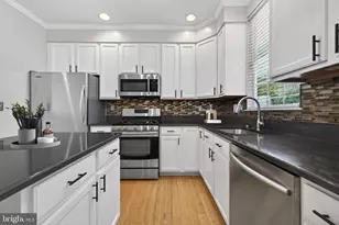 13026 Shamrock Glen Dr, Germantown, MD 20878 - Photo 8