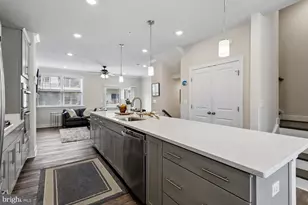 139 Dickenson Dr, Gaithersburg, MD 20878 - Photo 12