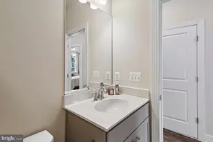 139 Dickenson Dr, Gaithersburg, MD 20878 - Photo 44