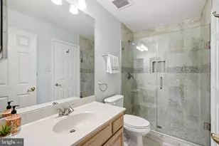 11308 Coral Gables Dr, North Potomac, MD 20878 - Photo 20