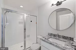 11801 Dinwiddie Dr, Rockville, MD 20852 - Photo 32