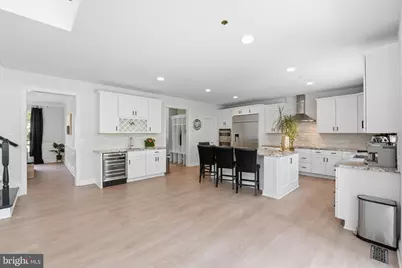 11801 Dinwiddie Drive, Rockville, MD 20852 - Photo 4