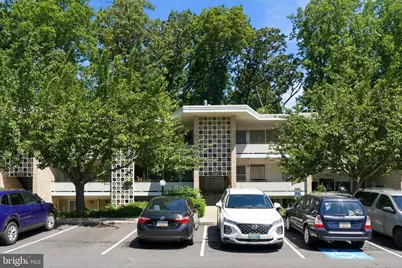 7541 Spring Lake Drive #B-2, Bethesda, MD 20817 - Photo 6