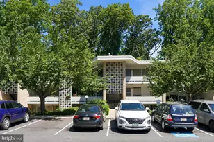 7541 Spring Lake Dr, Bethesda, MD 20817 - Photo 6