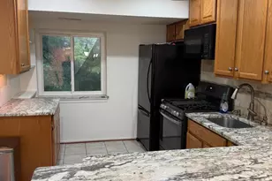 19437 Brassie Pl, Montgomery Village, MD 20886 - Photo 2