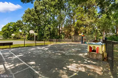 4800 Chevy Chase Drive #408, Chevy Chase, MD 20815 - Photo 10