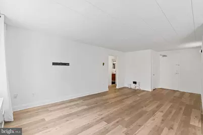 4800 Chevy Chase Drive #408, Chevy Chase, MD 20815 - Photo 8