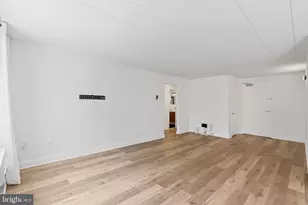 4800 Chevy Chase Dr, Chevy Chase, MD 20815 - Photo 8