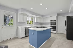 2131 Rose Theatre Cir, Olney, MD 20832 - Photo 12