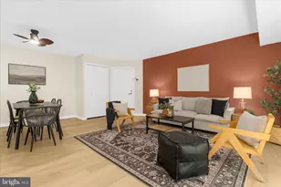 20332 Beaconfield Terrace, Germantown, MD 20874 - Photo 2